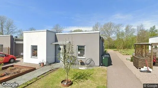 Bostadsrätter till salu i Båstad - Bild från Google Street View