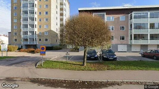 Bostadsrätter till salu i Köping - Bild från Google Street View
