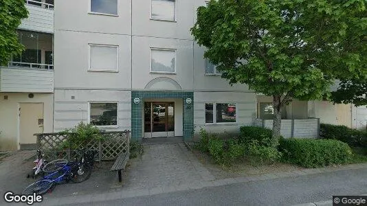 Lägenheter till salu i Haninge - Bild från Google Street View