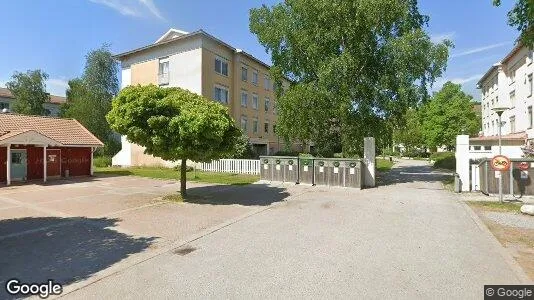 Bostadsrätter till salu i Haninge - Bild från Google Street View