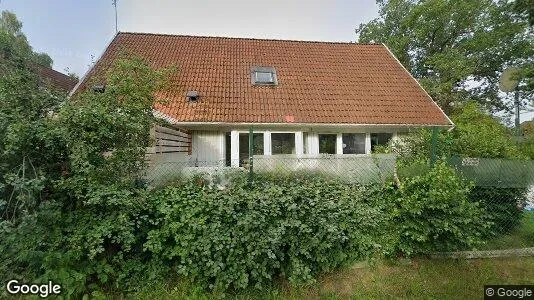 Lägenheter att hyra i Huddinge - Bild från Google Street View