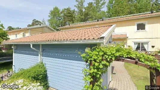 Bostadsrätter till salu i Järfälla - Bild från Google Street View