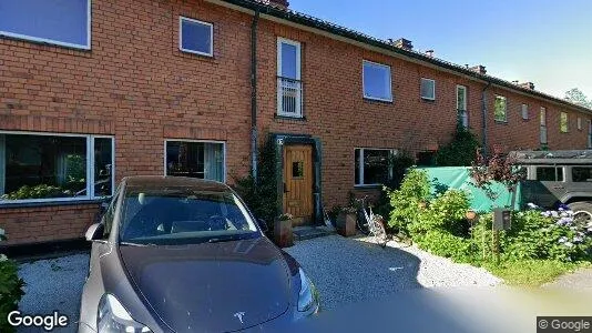 Bostadsrätter till salu i Nacka - Bild från Google Street View