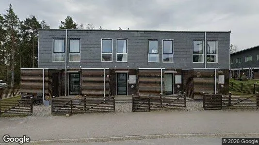 Bostadsrätter till salu i Haninge - Bild från Google Street View