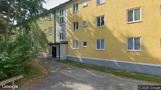 Lägenheter till salu i Huddinge - Bild från Google Street View