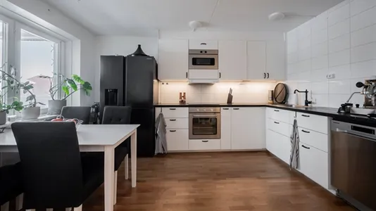 Bostadsrätter till salu i Huddinge - foto 1