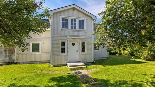 Hus i Kumla - foto 1