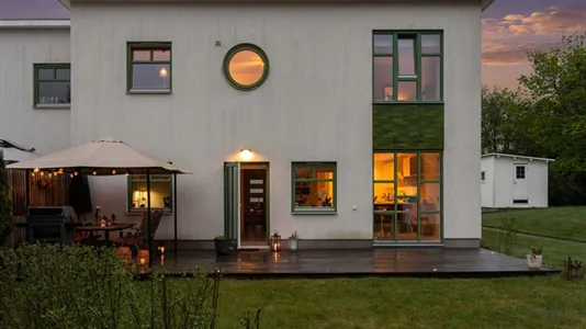 Bostadsrätter till salu i Huddinge - foto 1