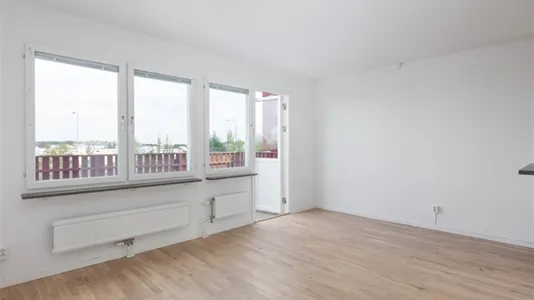 Bostadsrätter till salu i Botkyrka - foto 4