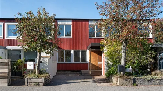 Bostadsrätter till salu i Huddinge - foto 1