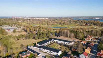 1 875 000 kr - Lättskött i Strömsbro, en enkel drive från en av Sveriges största golfanläggningar