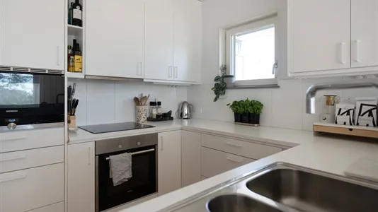 Bostadsrätter till salu i Nacka - foto 8