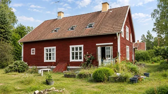 Hus till salu i Emmaboda - foto 1
