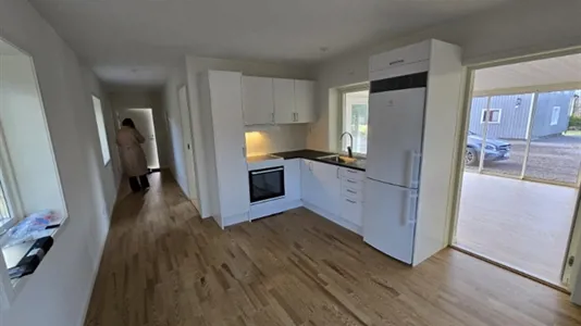 Hus i Herrljunga - foto 1