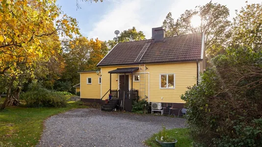 Bostadsrätter till salu i Nacka - foto 1