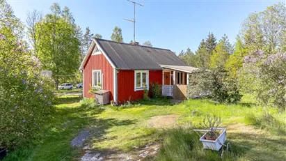 Hus till salu i Ronneby, Hallabro