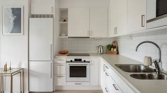 Bostadsrätter till salu i Nacka - foto 1