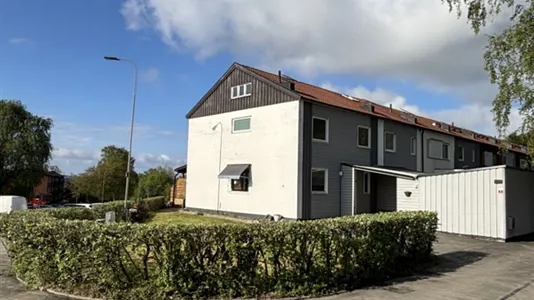 Radhus i Västra hisingen - foto 1