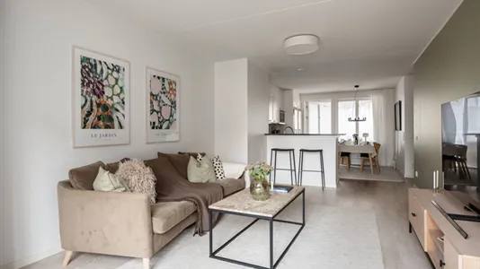 Bostadsrätter till salu i Nacka - foto 1