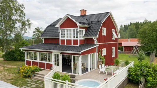 Hus till salu i Ovanåker - foto 2