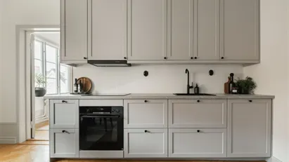 Pampig lägenhet mitt i Visby innerstad