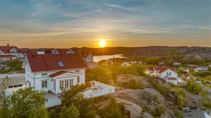 Fritidshus till salu i Tanum, Hamburgsund