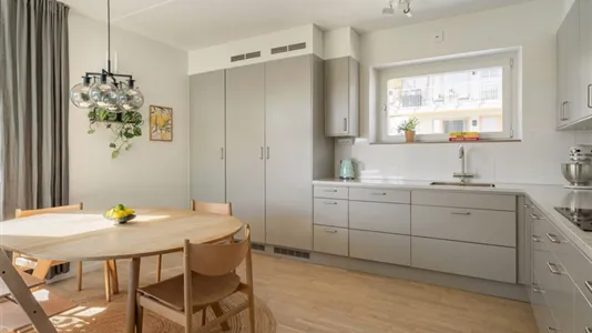Bostadsrätter till salu i Nacka - foto 2