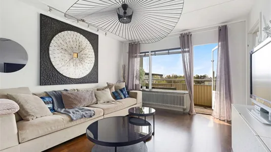 Bostadsrätter till salu i Haninge - foto 1