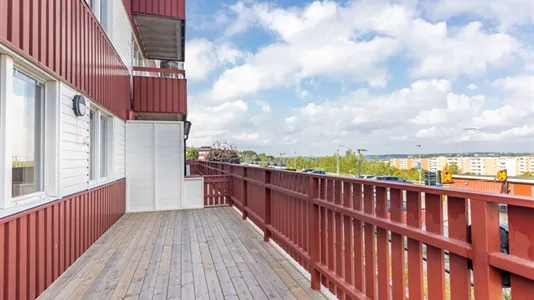 Bostadsrätter till salu i Botkyrka - foto 2