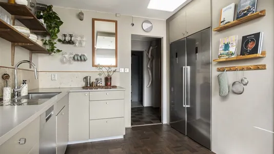 Bostadsrätter till salu i Nacka - foto 11