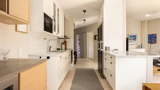 Bostadsrätter till salu i Nacka - foto 8