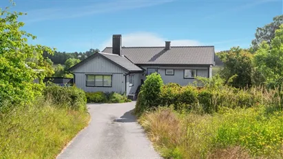 Hus till salu i Tanum, Tanumshede