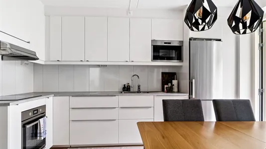 Bostadsrätter till salu i Huddinge - foto 1
