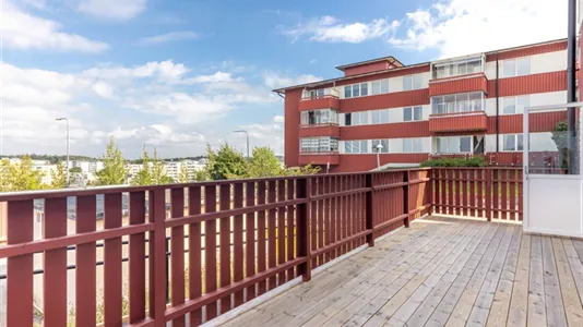 Bostadsrätter till salu i Botkyrka - foto 1