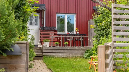 Bostadsrätter till salu i Haninge - foto 1