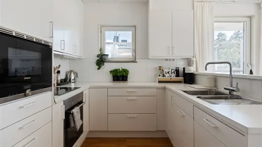 Bostadsrätter till salu i Nacka - foto 2