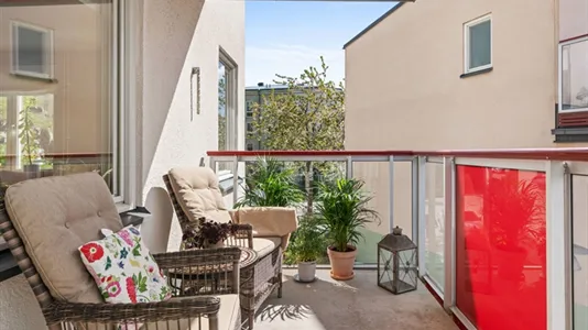 Bostadsrätter till salu i Nacka - foto 2