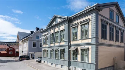 1800-tal nära stationen! Påkostat & spatiöst i anrikt kvarter med närhet till Gavleån & stadskärnan
