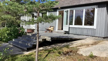 Hus till salu i Tanum, Resö
