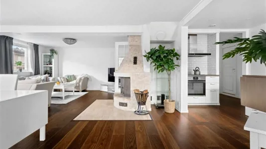 Hus i Järfälla - foto 1