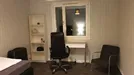 Rum att hyra, Sollentuna, &lt;span class=&quot;blurred street&quot; onclick=&quot;ProcessAdRequest(4324667)&quot;&gt;&lt;span class=&quot;hint&quot;&gt;Se gatunamn&lt;/span&gt;[xxxxxxxxxx]&lt;/span&gt;