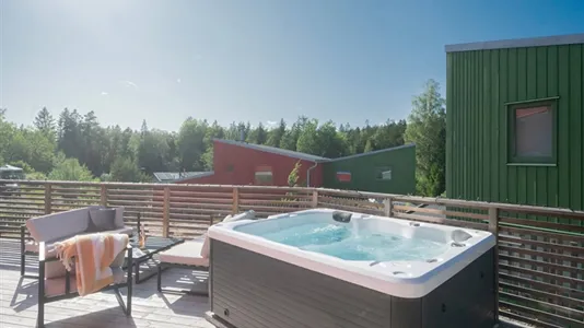 Bostadsrätter till salu i Huddinge - foto 1