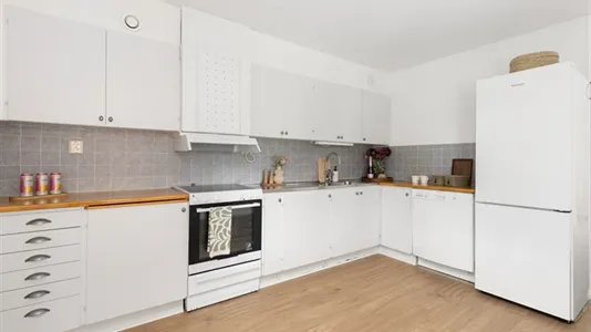 Bostadsrätter till salu i Haninge - foto 3