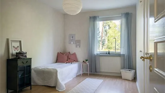 Rum i Sollentuna - foto 1