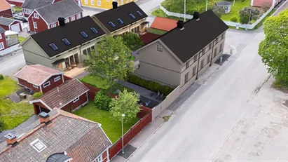 7 exklusiva radhus i anrika Strömsbro - Garanterad ränta i 3 år!