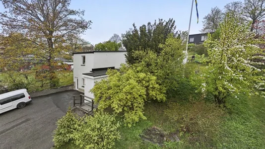 Bostadsrätter till salu i Huddinge - foto 1