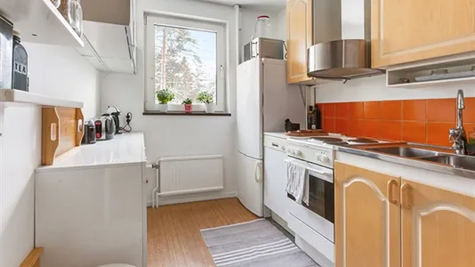 Bostadsrätter till salu i Huddinge - foto 2
