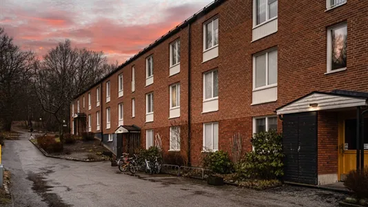 Bostadsrätter till salu i Huddinge - foto 1