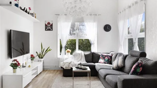 Radhus i Upplands Väsby - foto 2