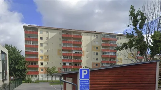 Lägenheter i Botkyrka - foto 1